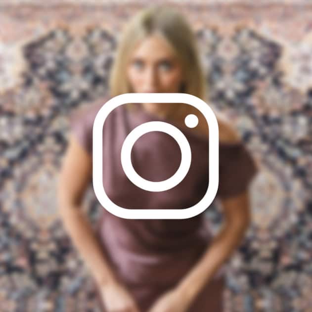 Scarlett Tipped Shoulder Top