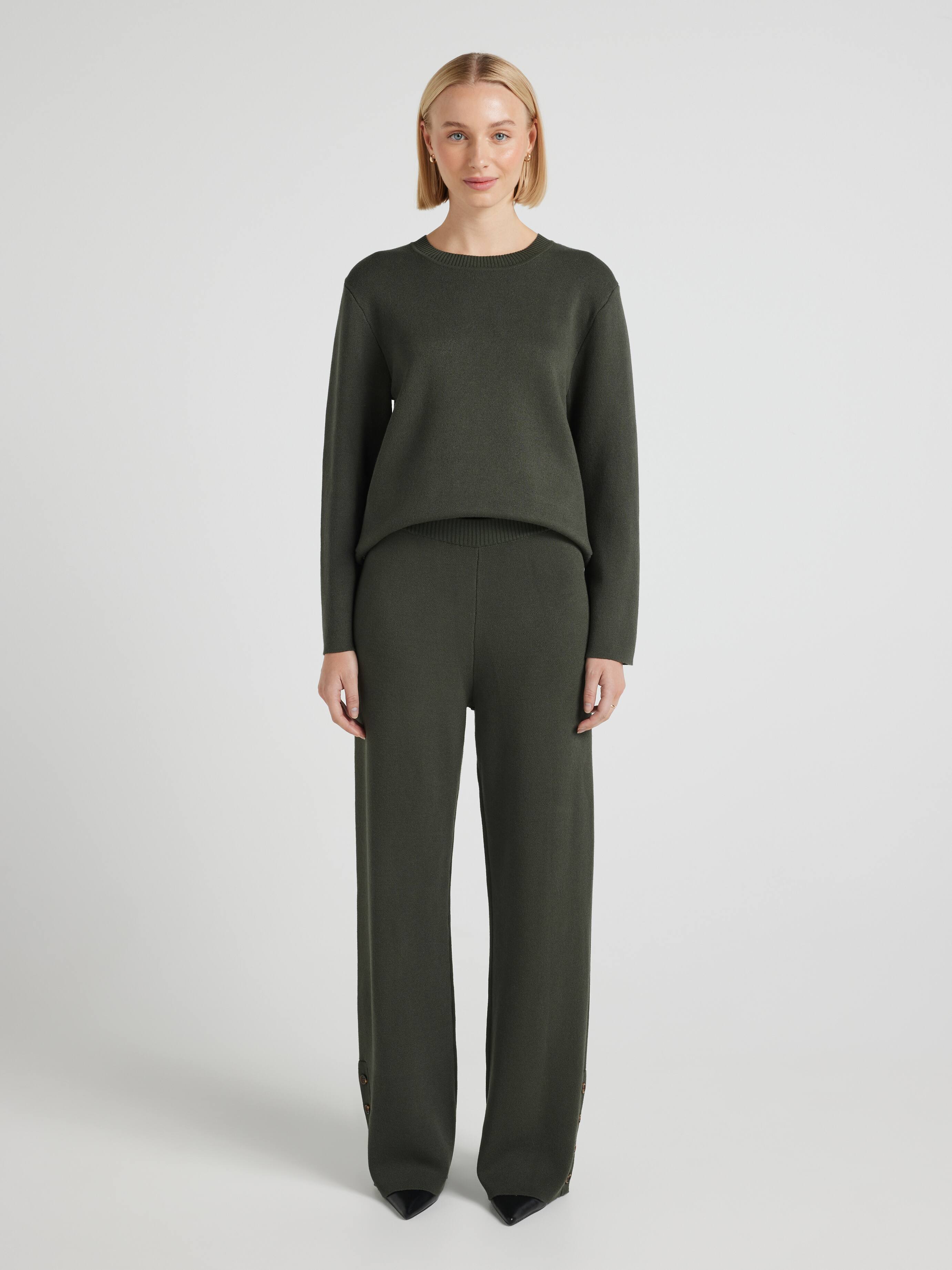 Bella Button Detail Knit Pant