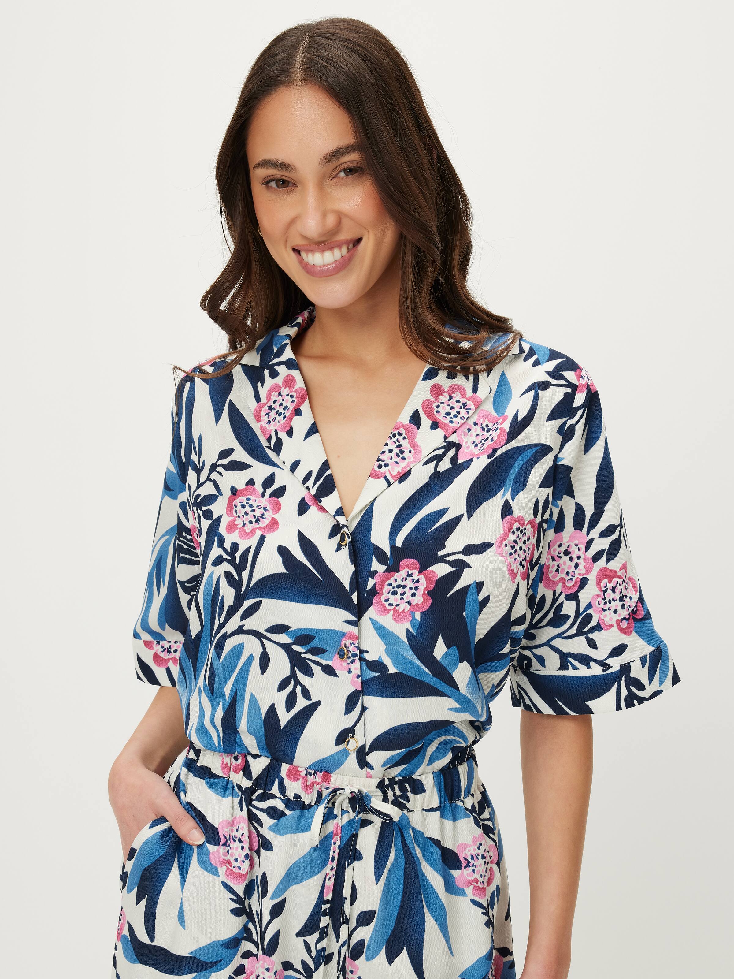 Tara Twill Short Sleeve Shirt