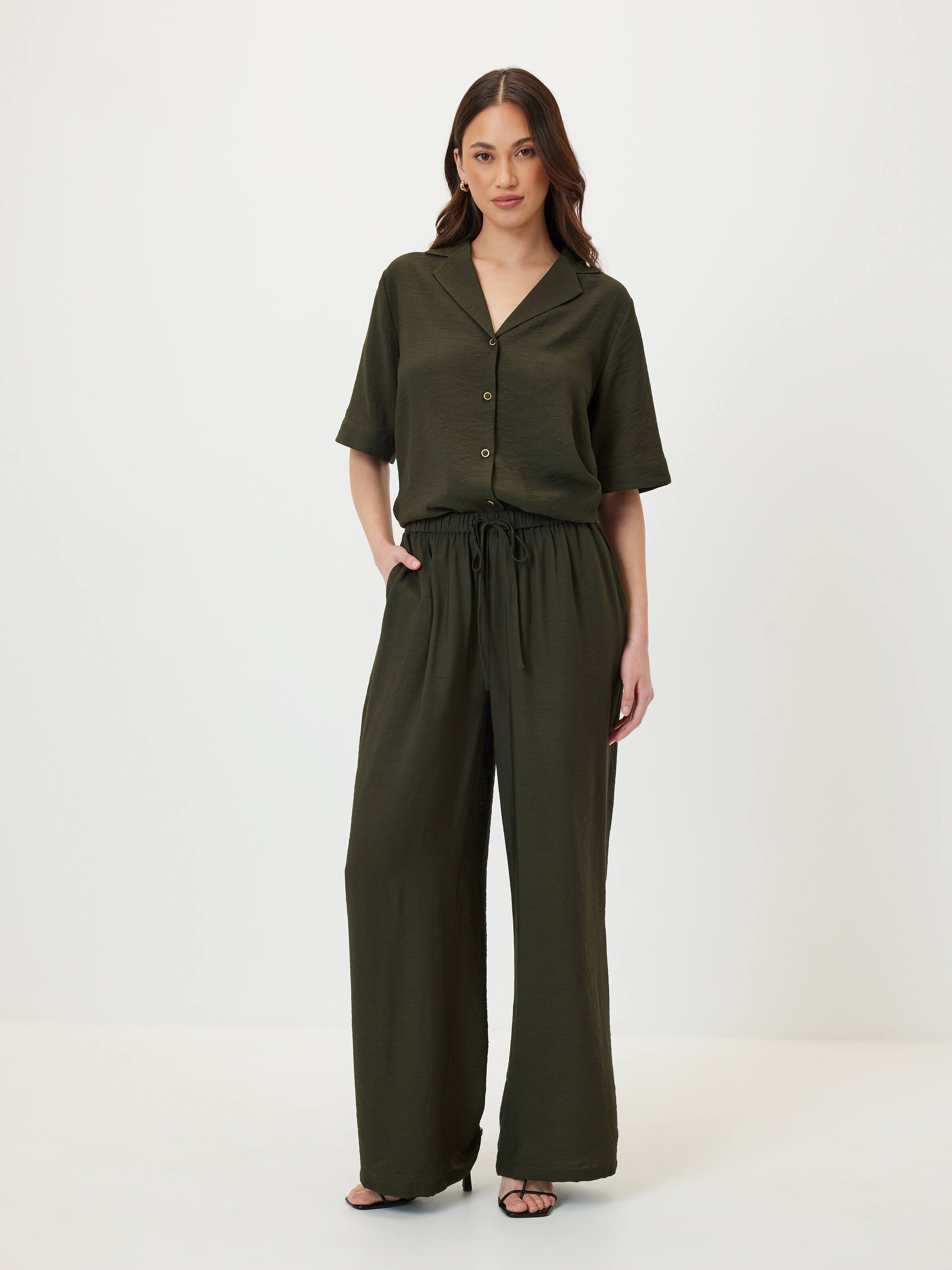 Tara Twill Short Sleeve Shirt