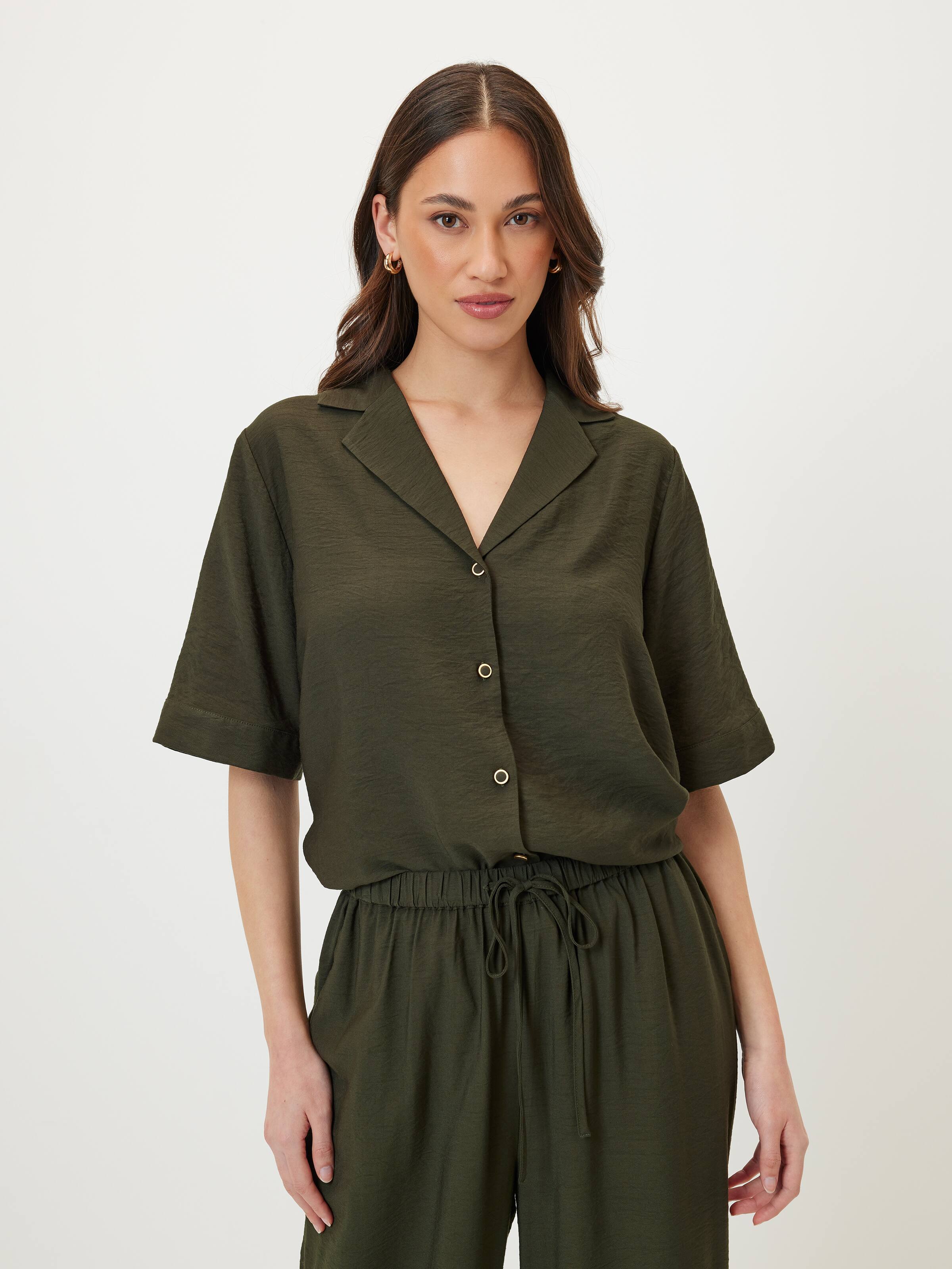 Tara Twill Short Sleeve Shirt