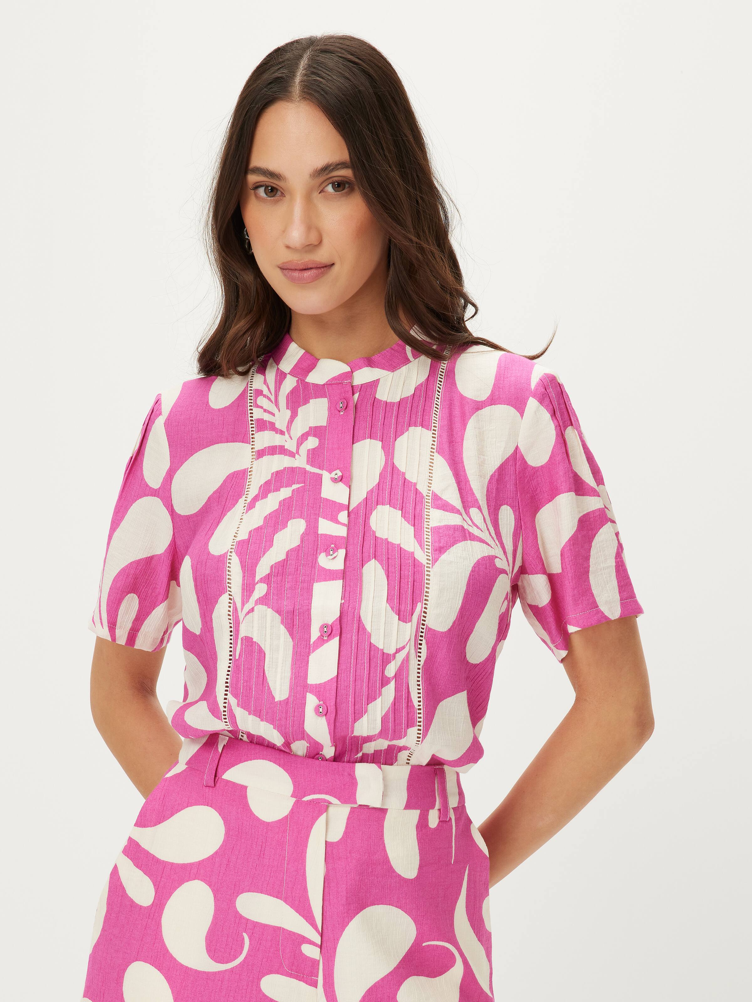 Daphne Pintuck Short Sleeve Top