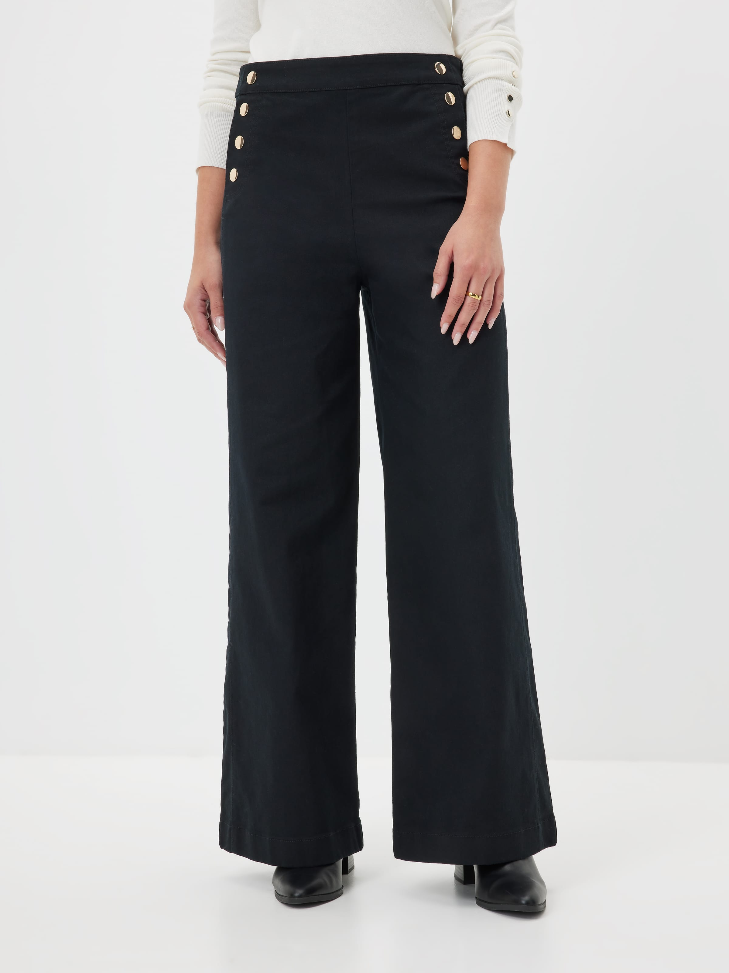 Petites Manhattan Wide Leg Jean