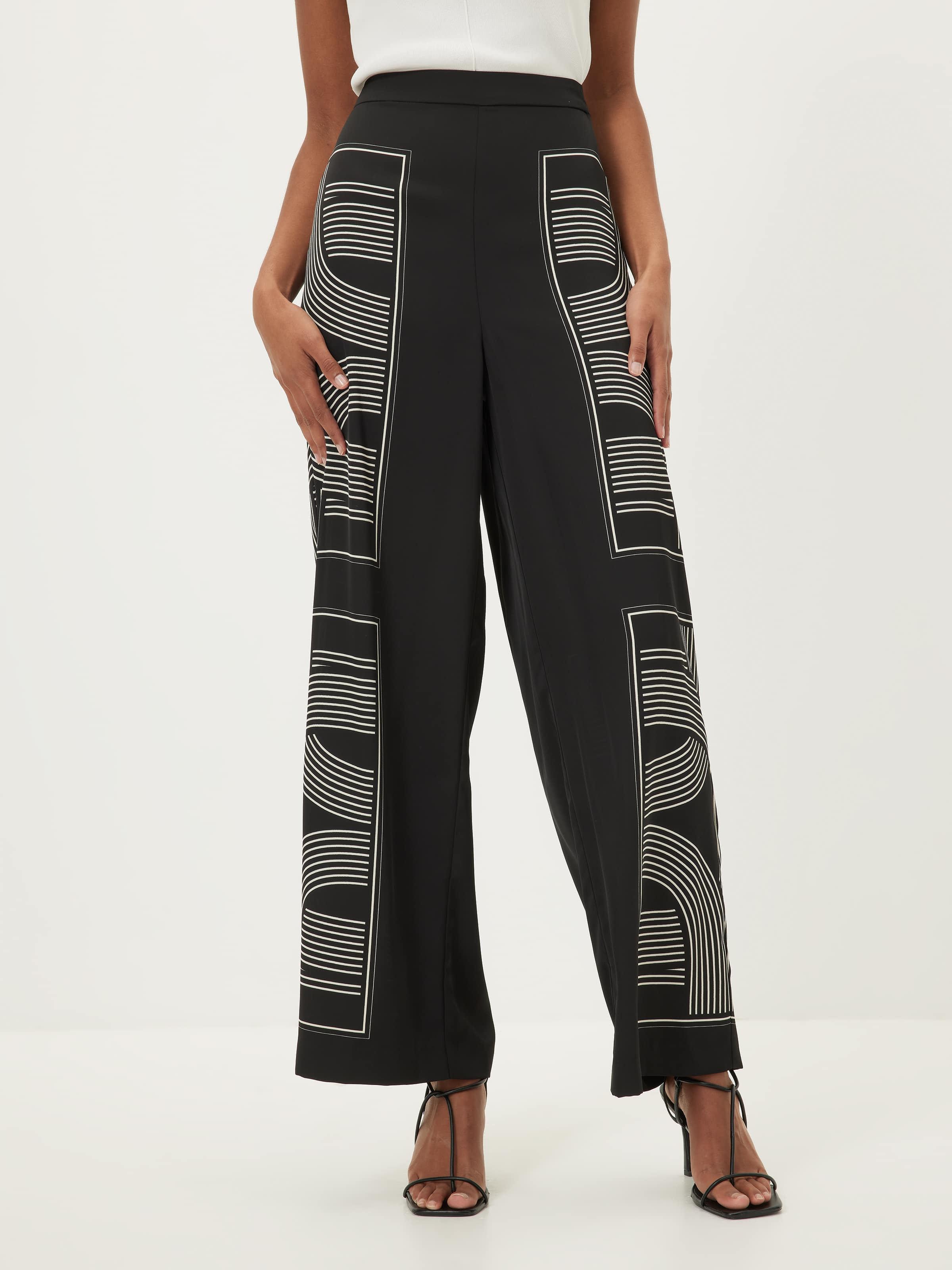 Curve Ball Printed Pant