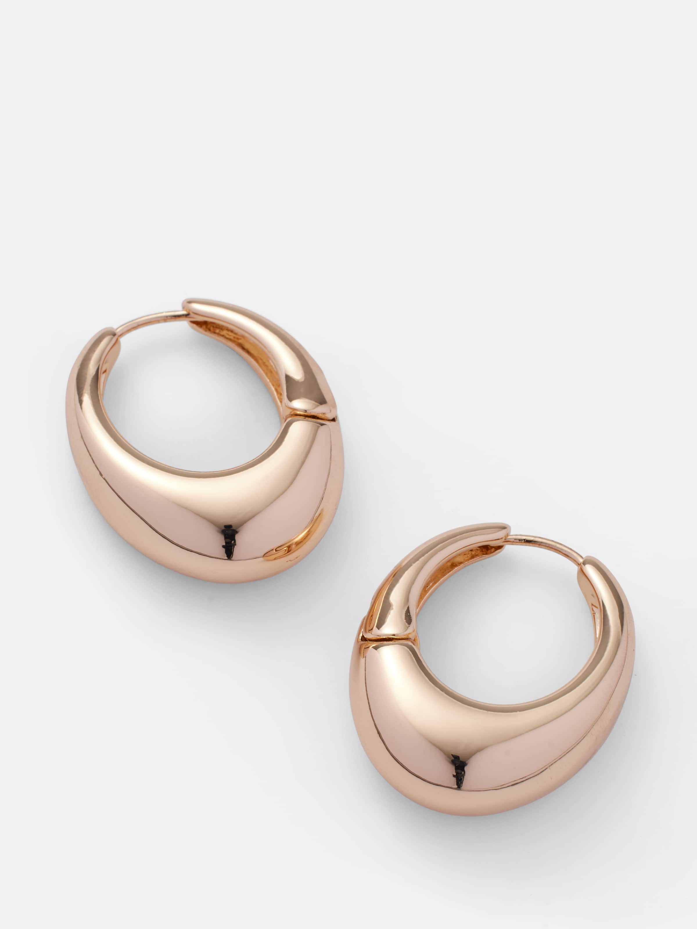 Kayla Lobster Claw Hoops