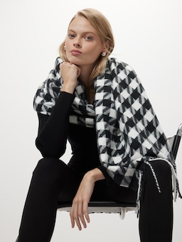 Thea Large Houndstooth Scarf