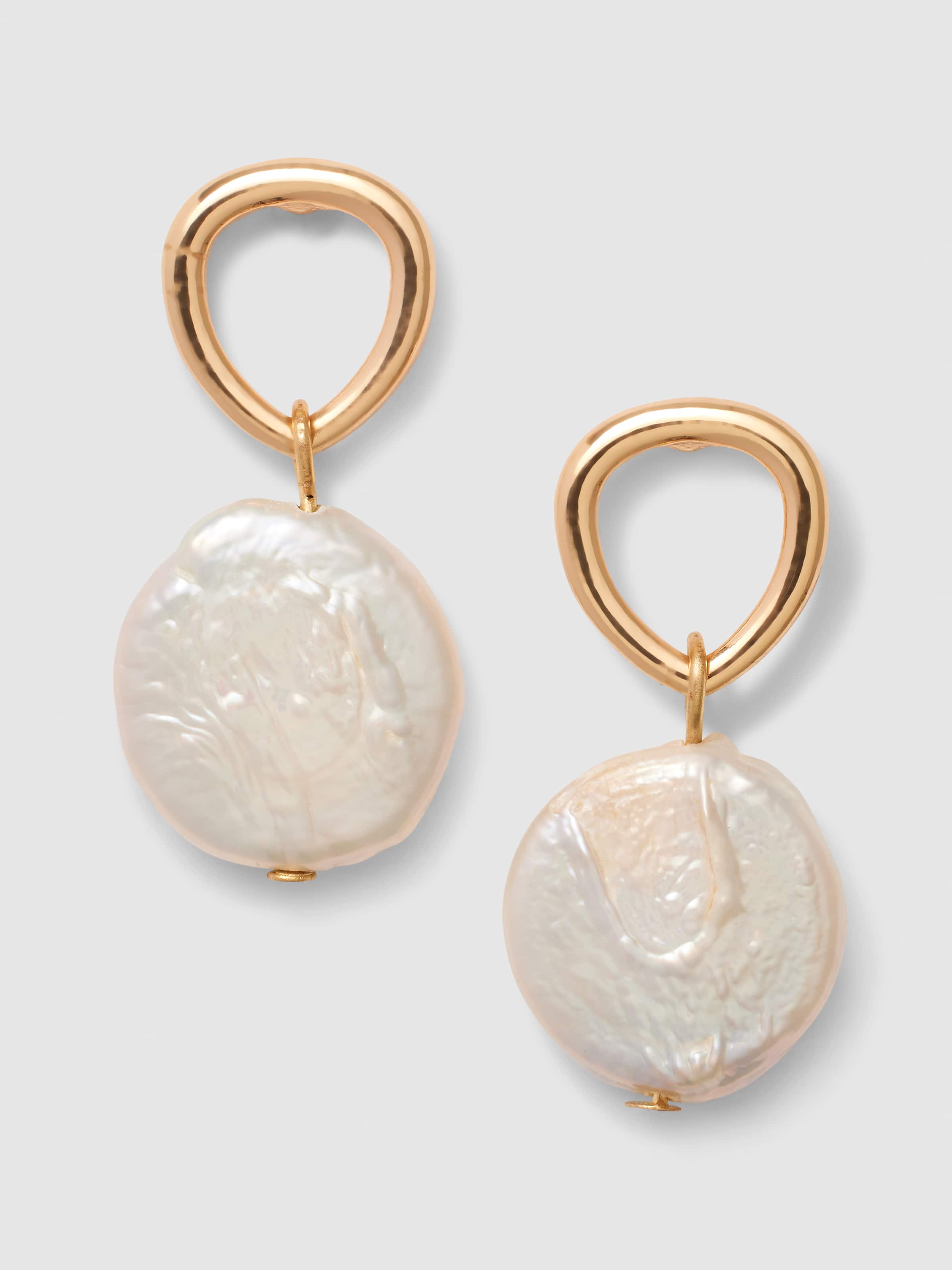 Mia Flat Freshwater Pearl Earrings