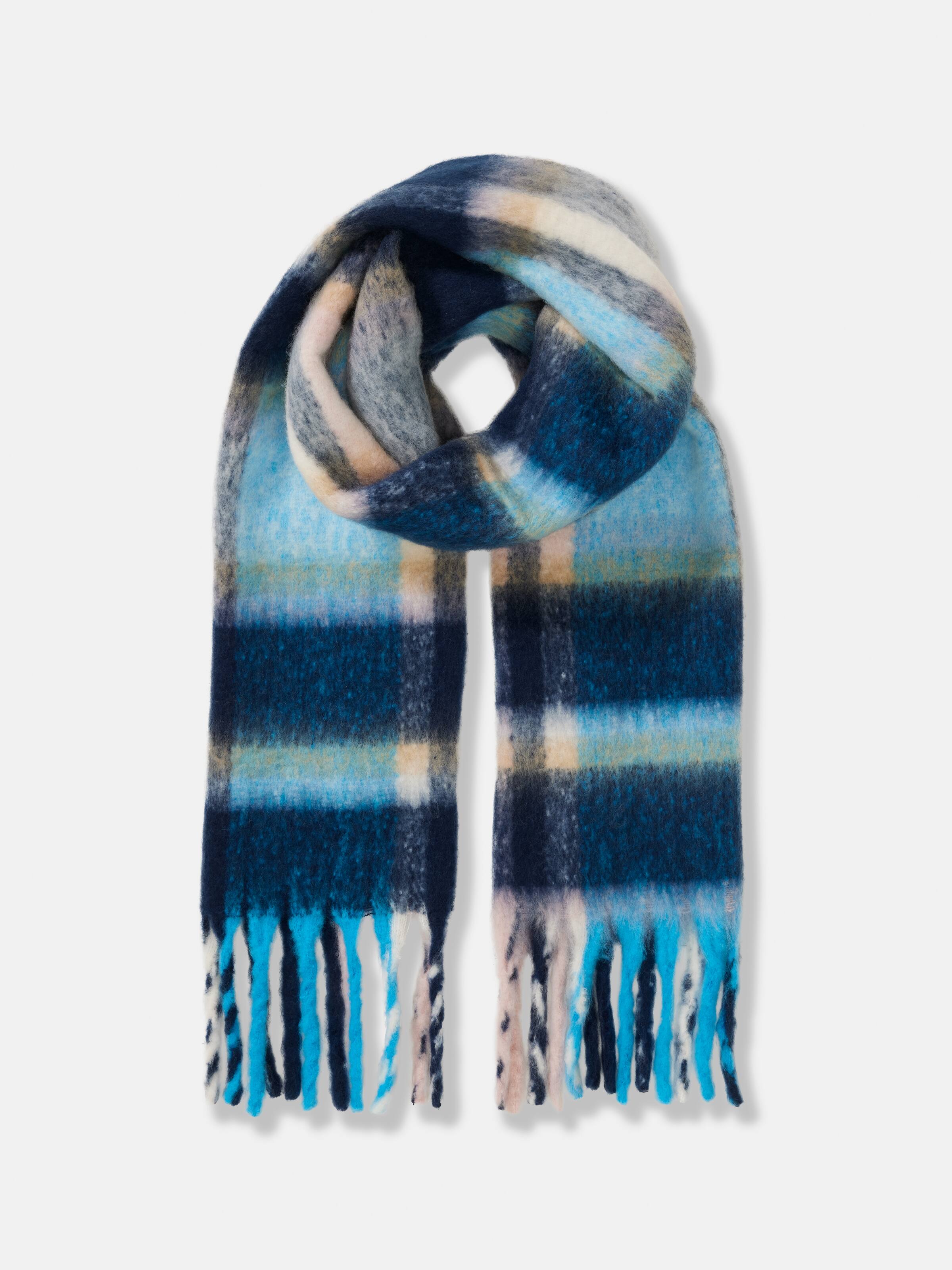 Cleo Fluffy Check Scarf