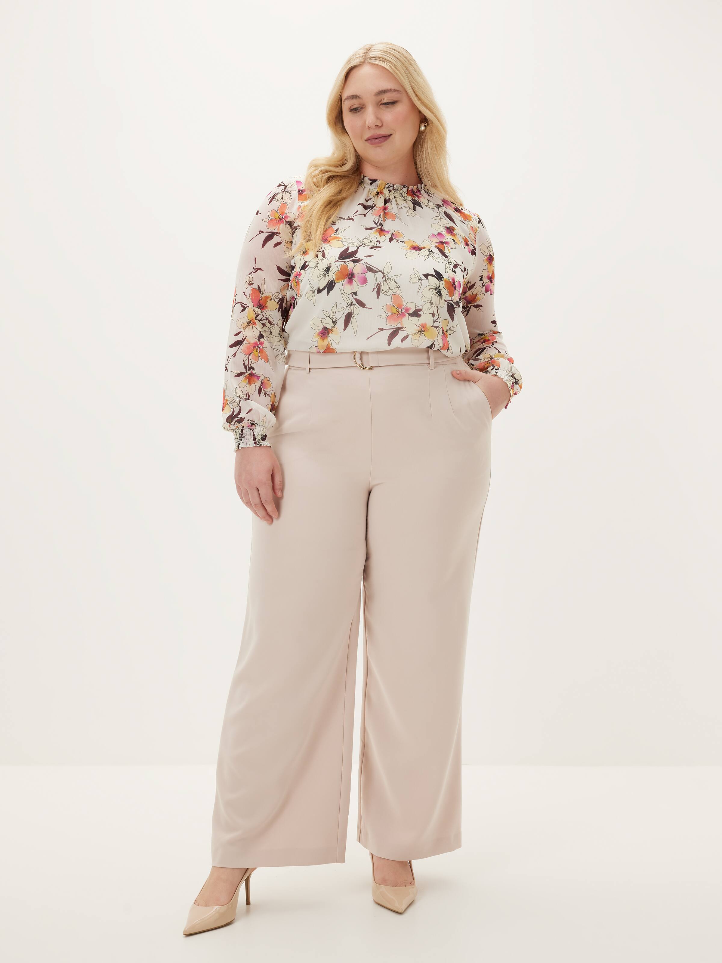 Curve Gabby Long Sleeve Blouse