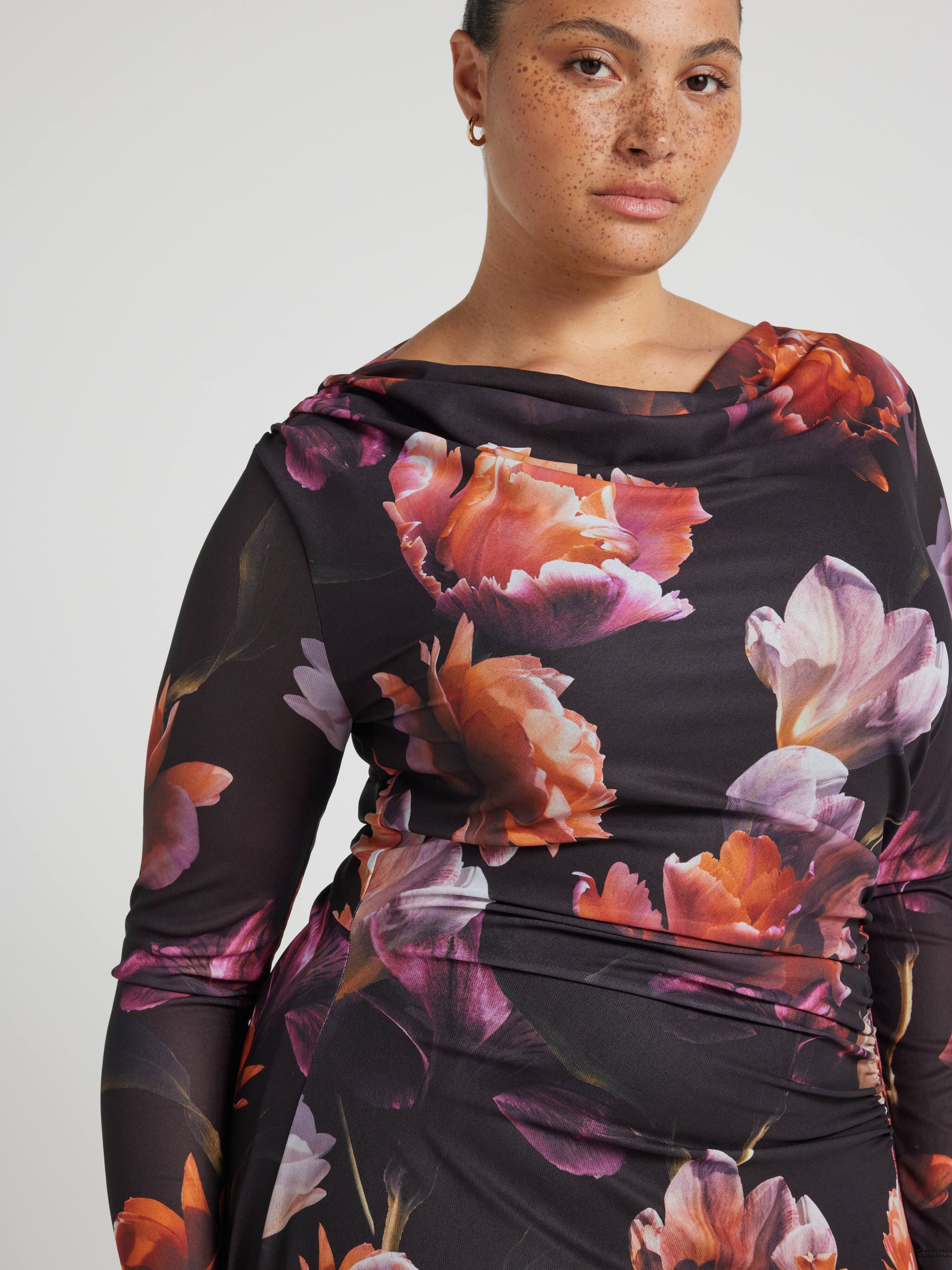 Curve Coco Long Sleeve Mesh Dress