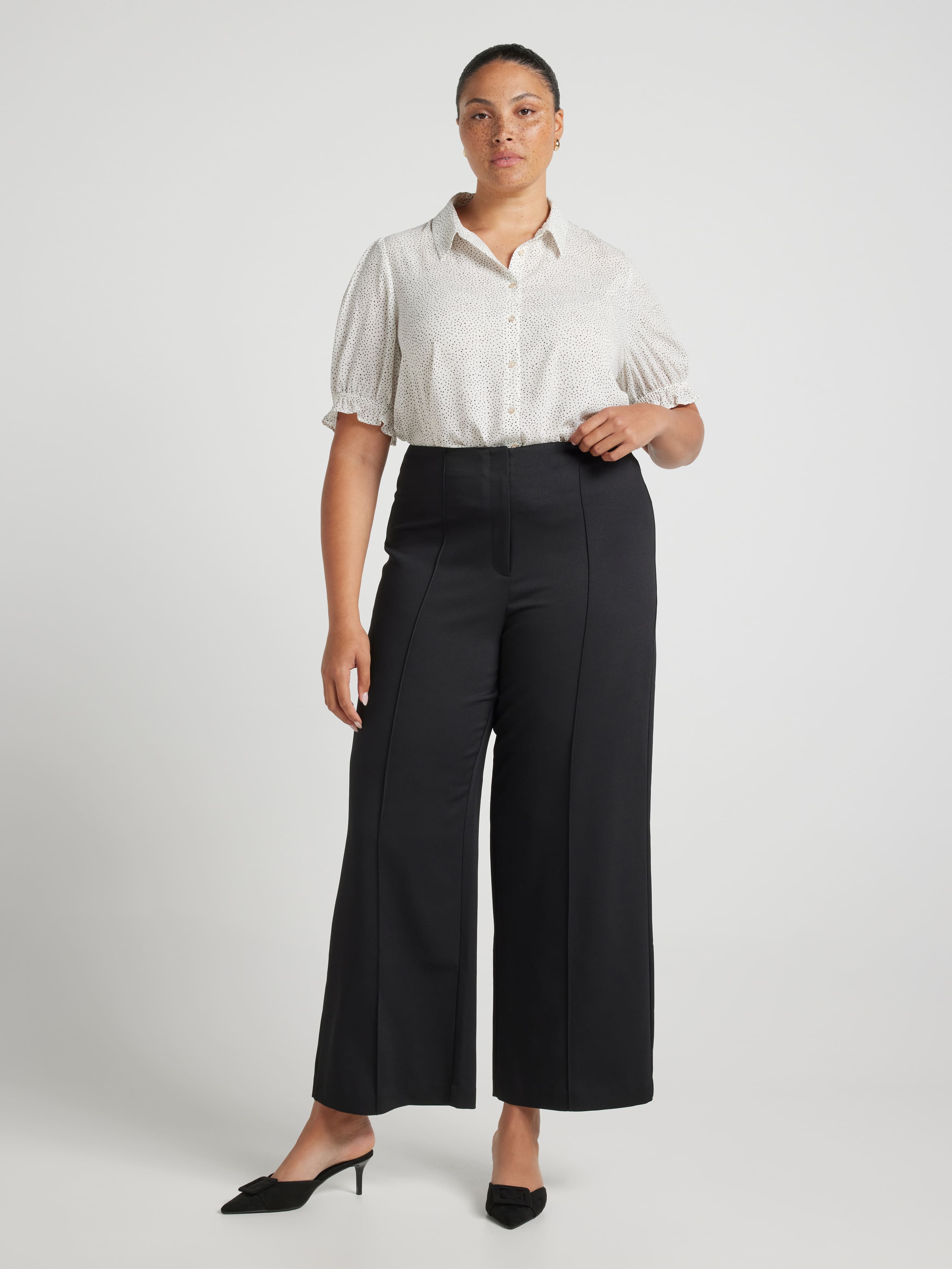 Curve Cassidy Short Sleeve Shirt