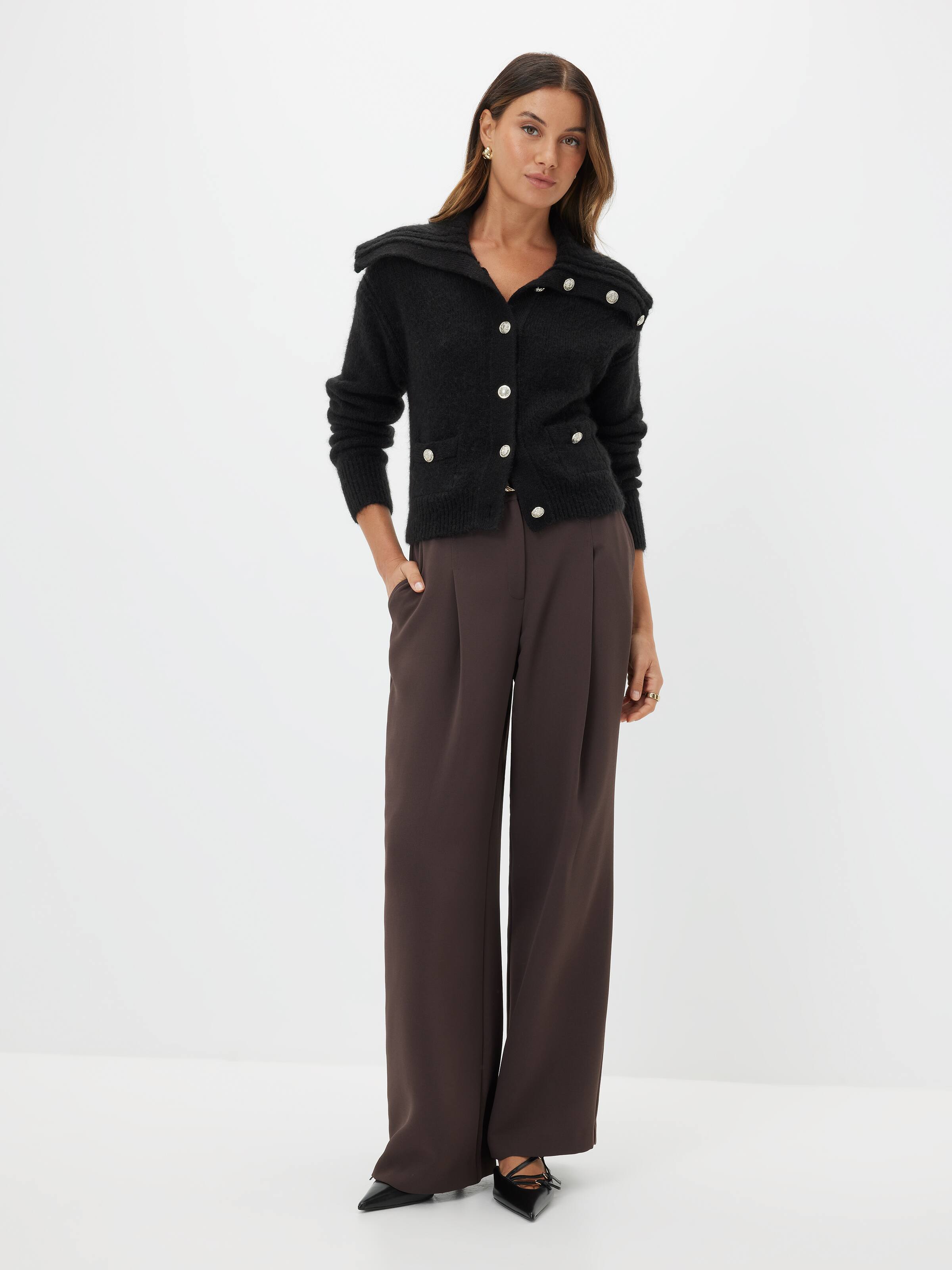Amelia Winged Collar Knit