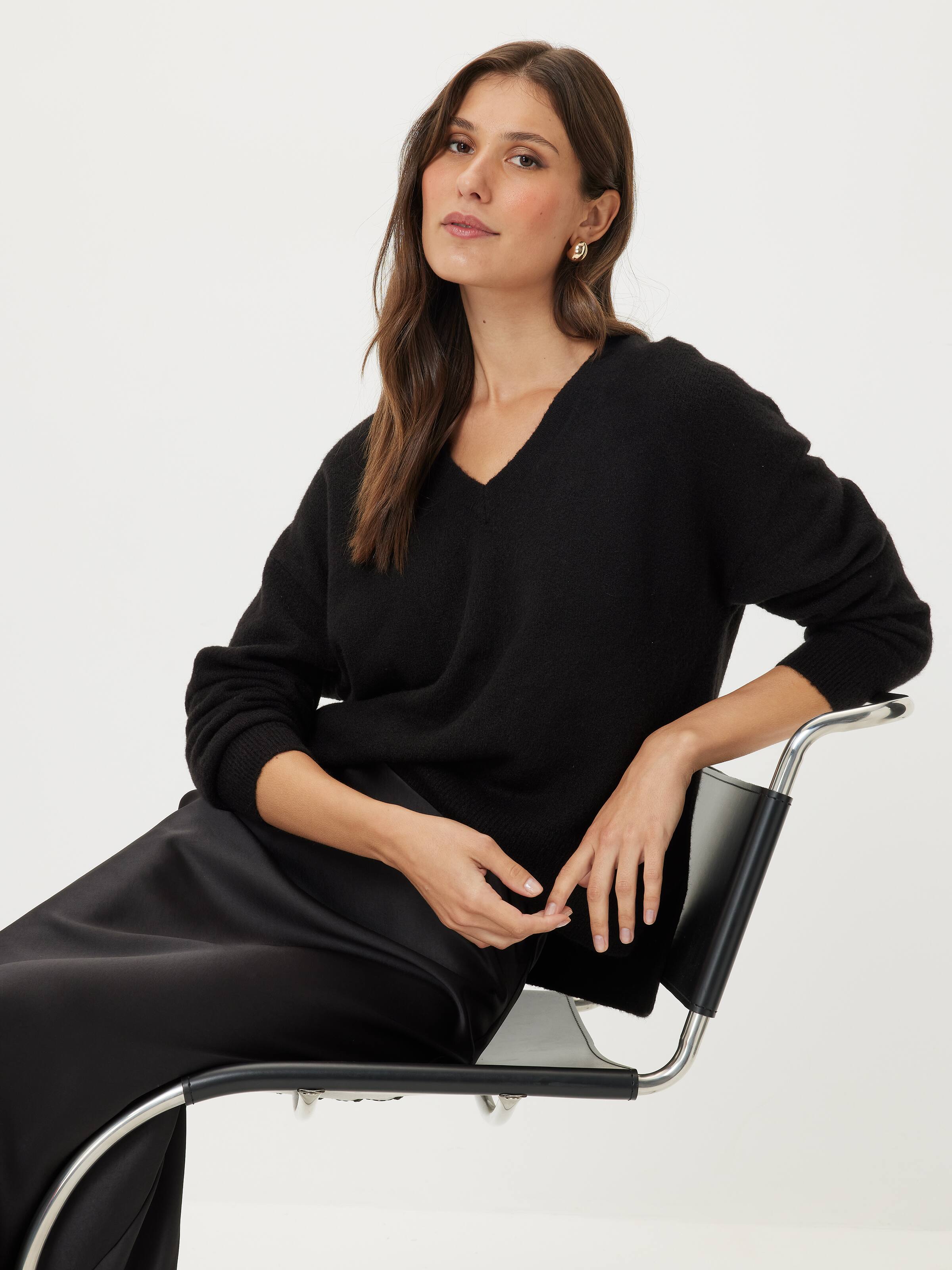 Jodie V Neck Knit