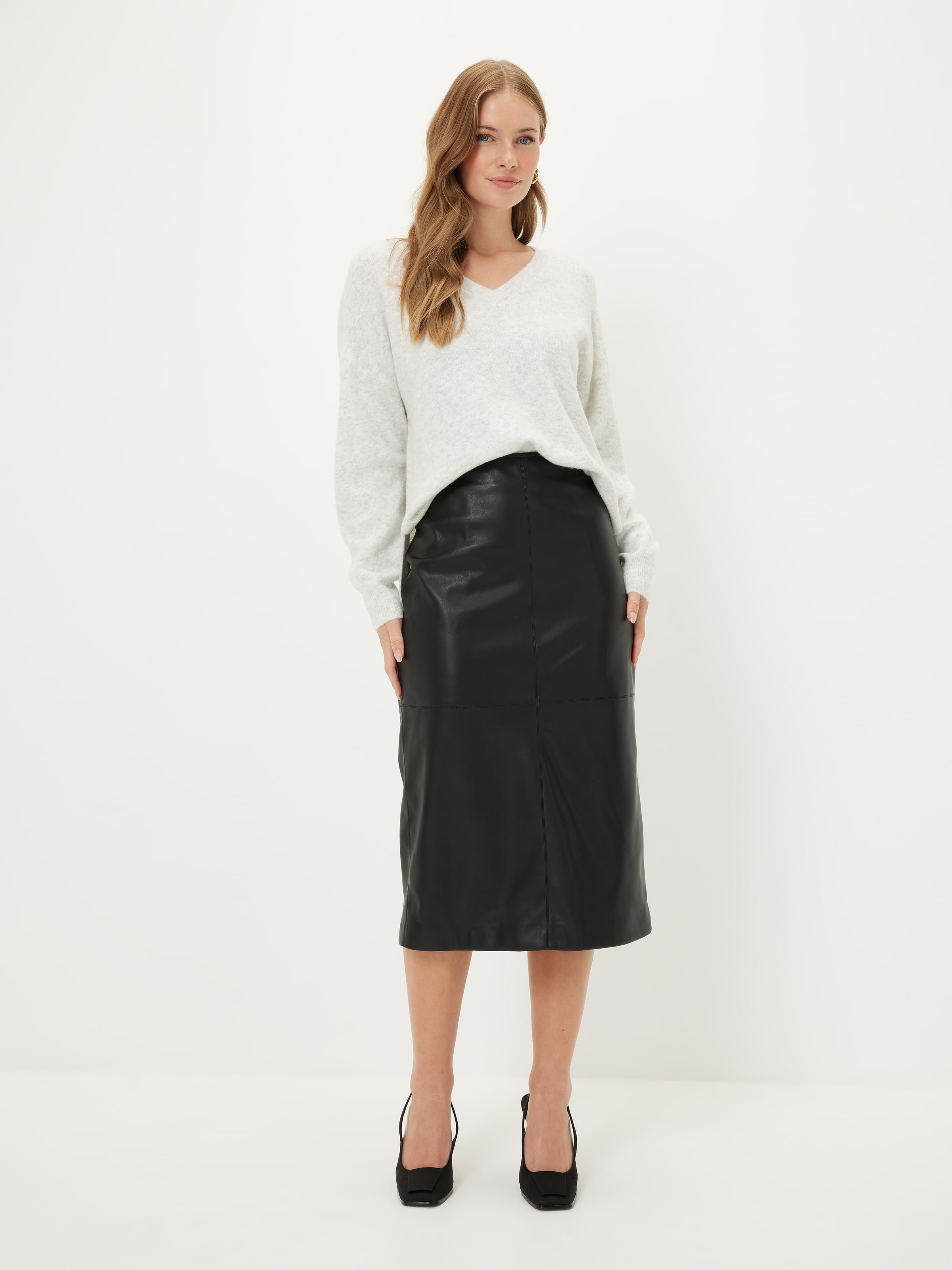 Jodie V Neck Knit