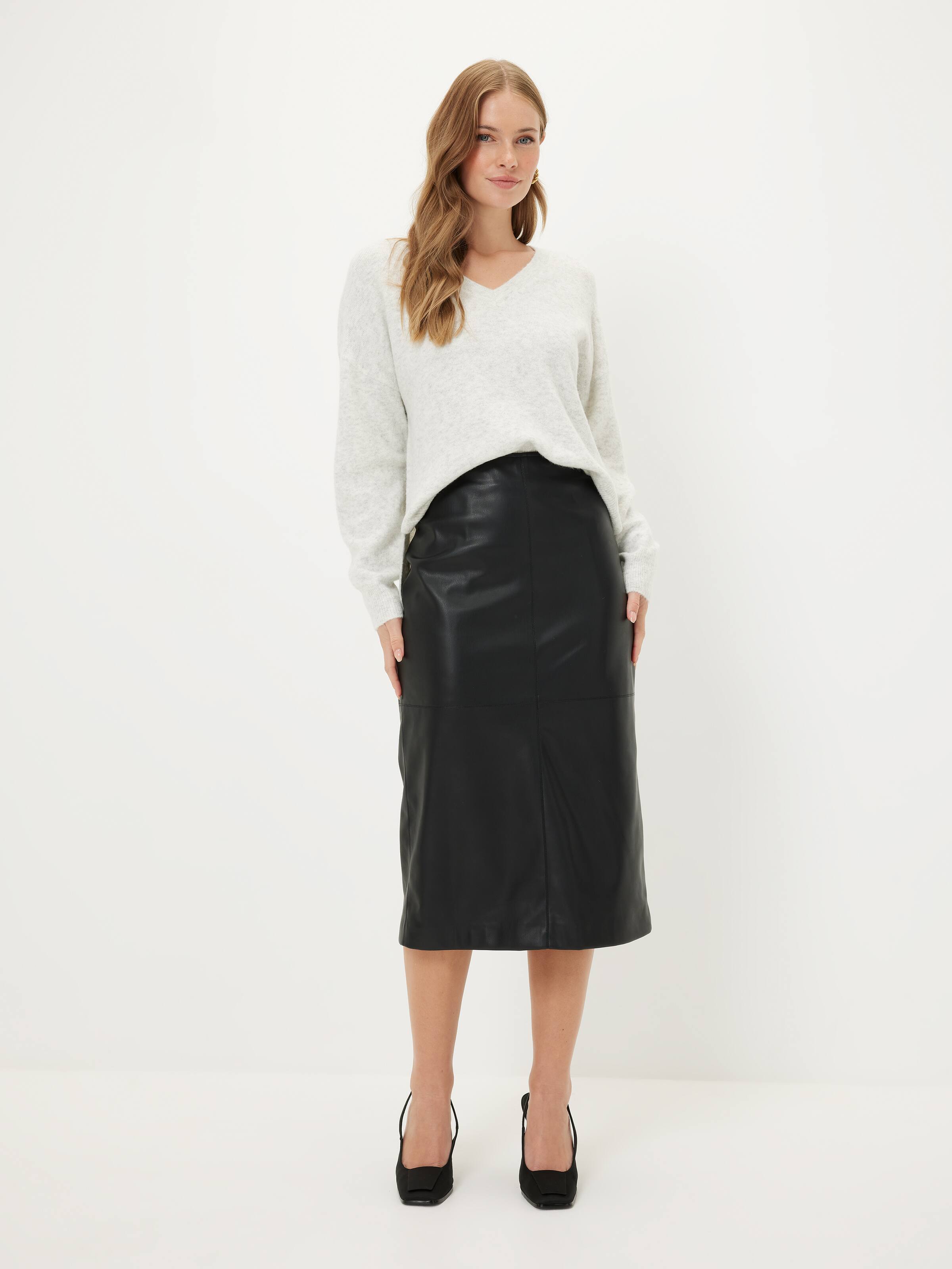 Jodie V Neck Knit