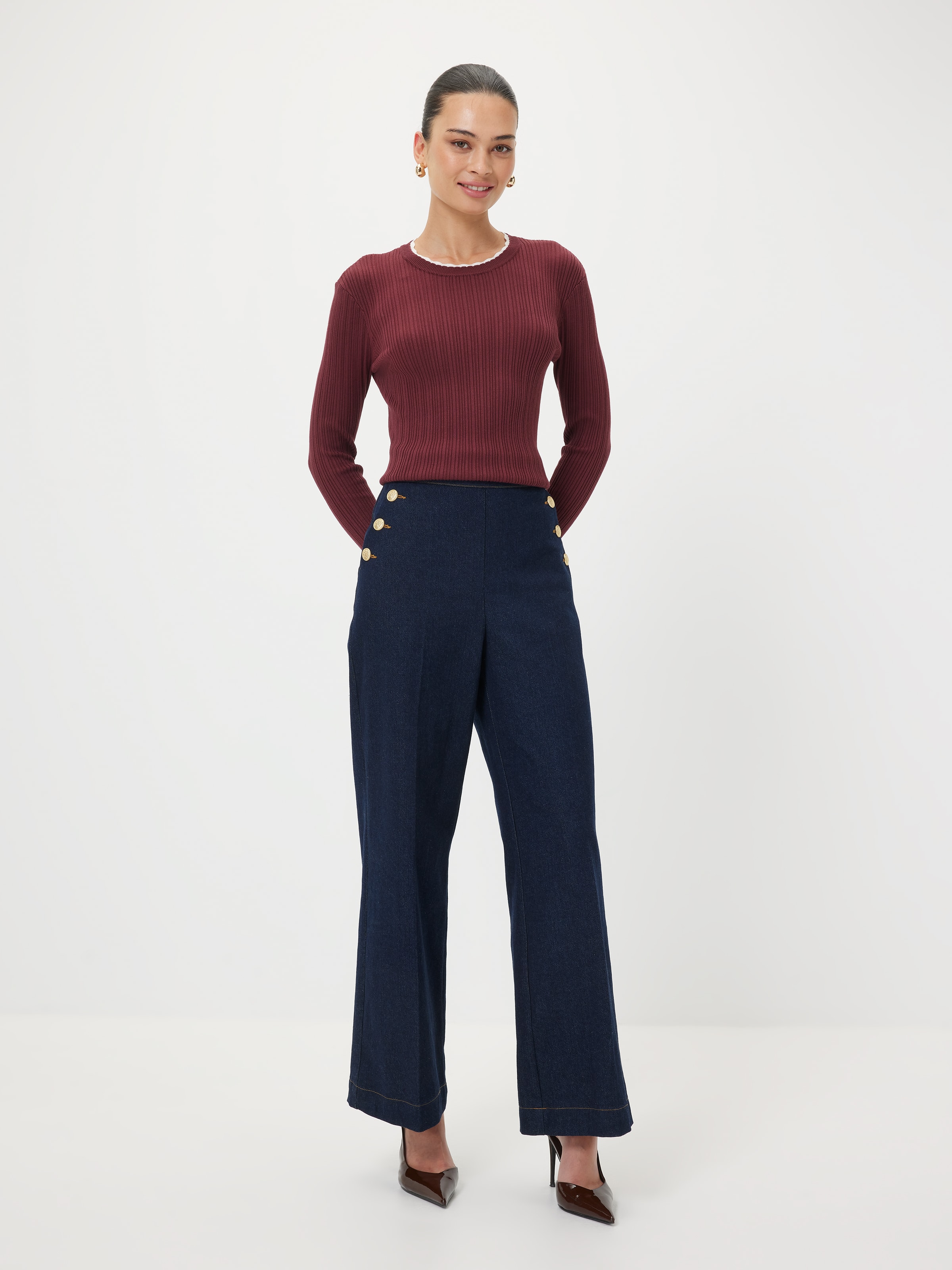 Lindsay Scallop Edgelong Sleeve Knit