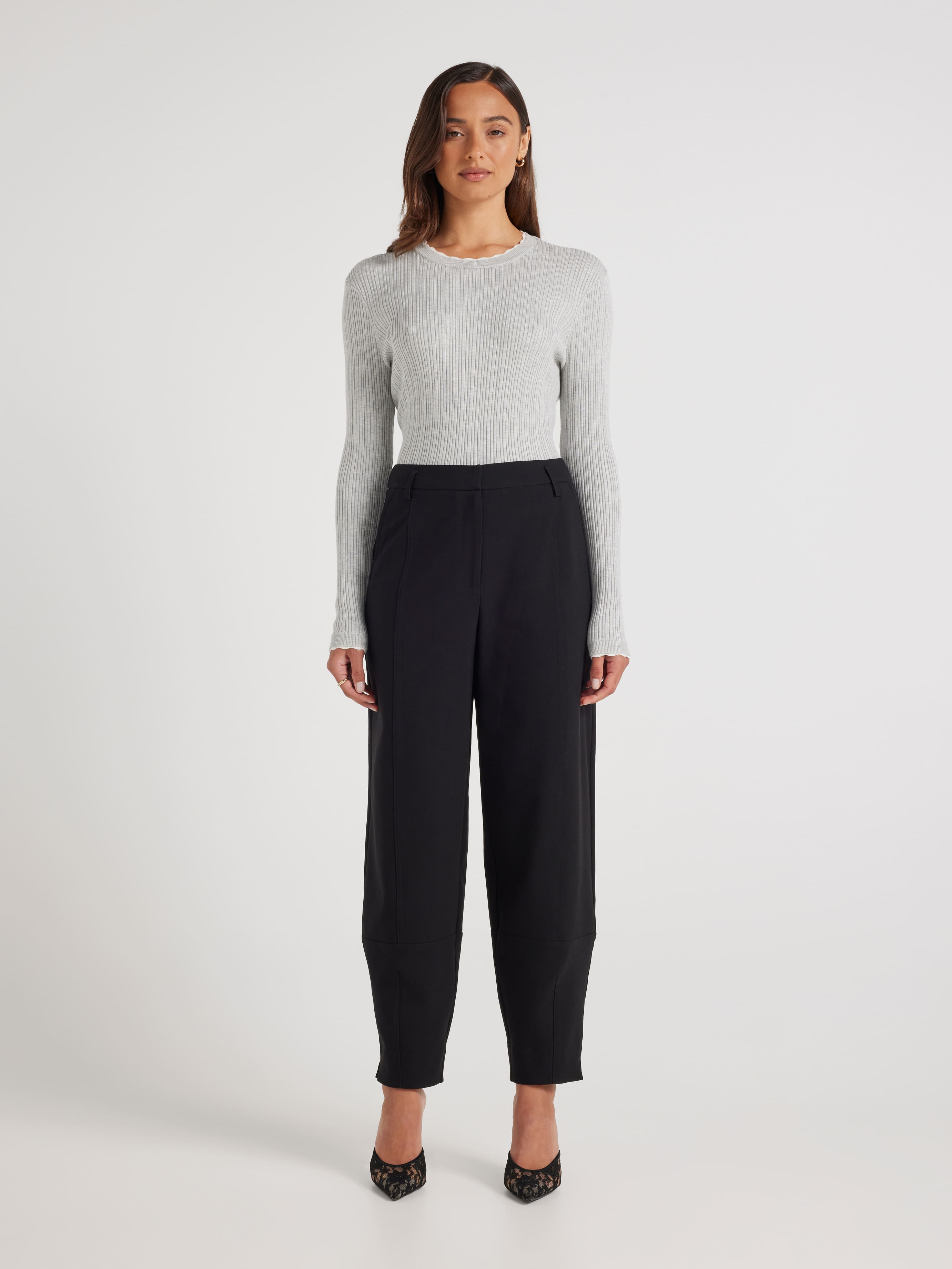 Lindsay Scallop Edge Knit