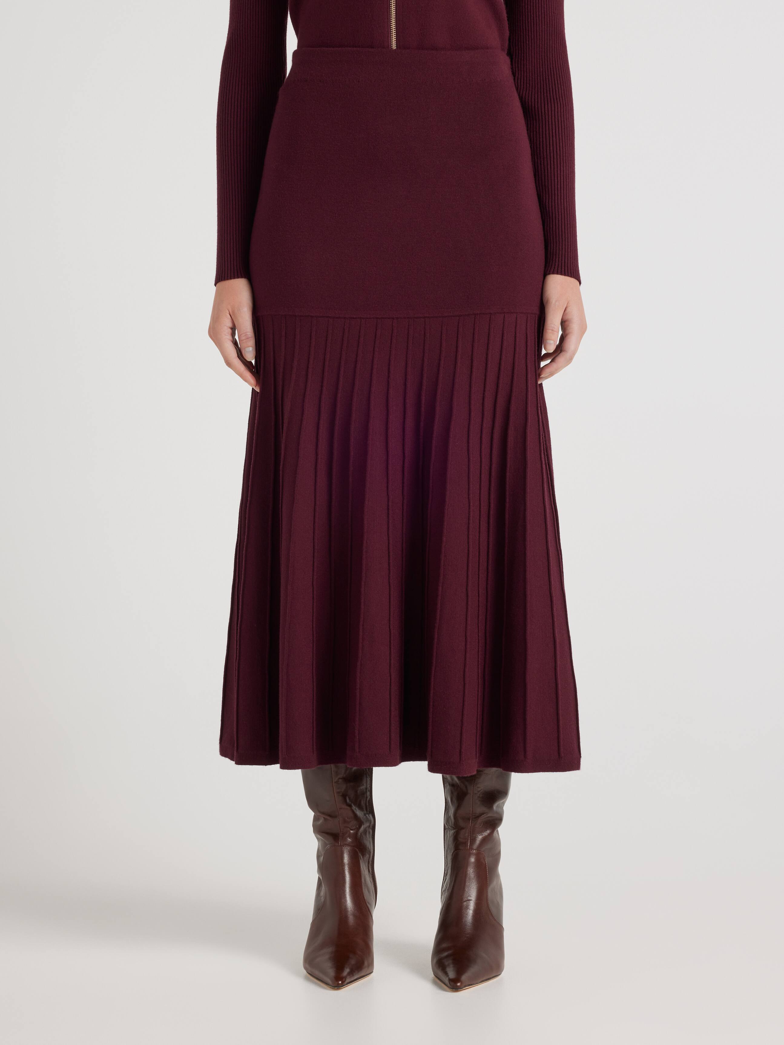 Women's Knit Dresses & Knit Skirts | Portmans Women's Knit Dresses & Knit Skirts | Portmans