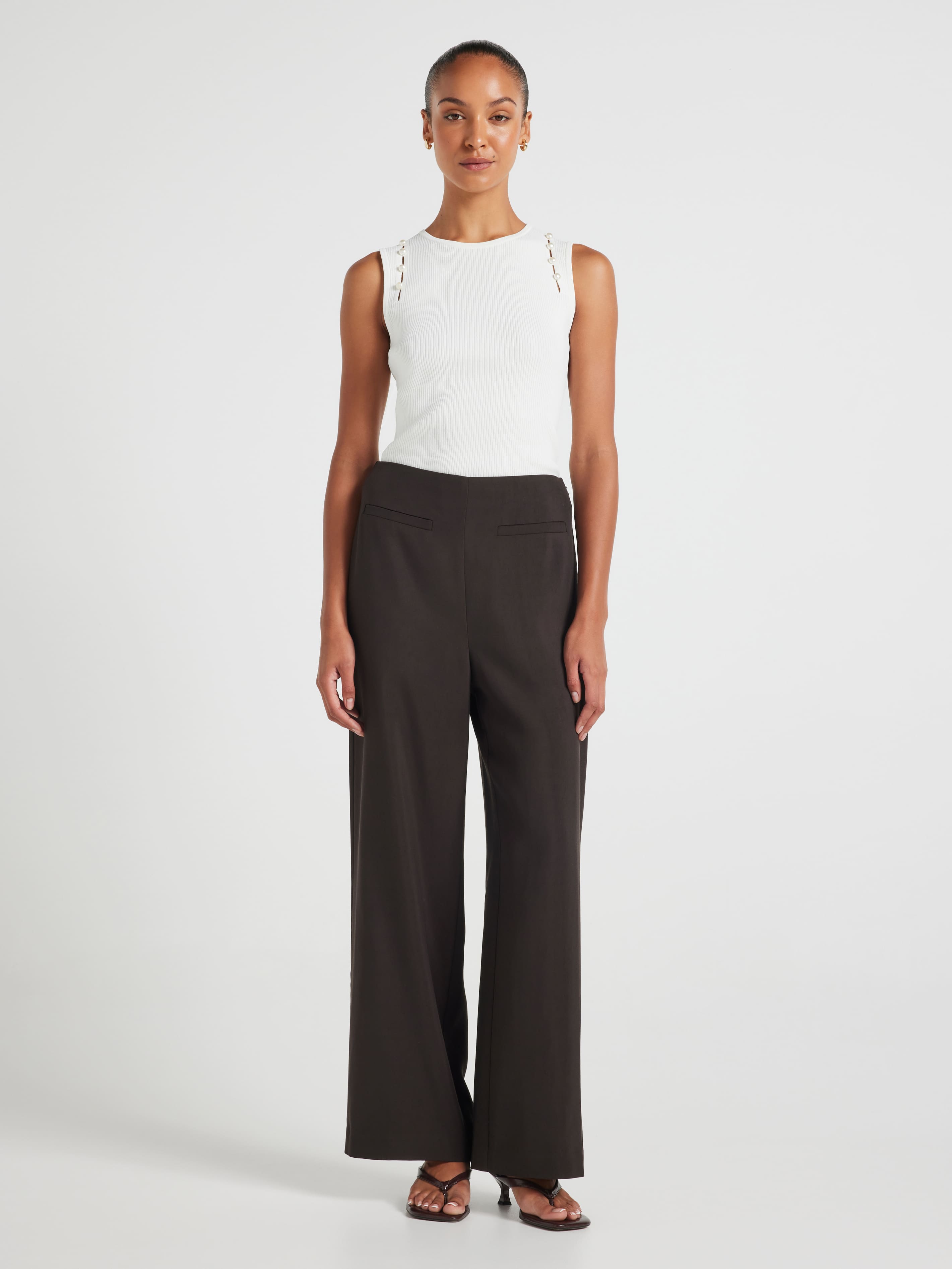 Anna Pearl Button Sleeveless Knit