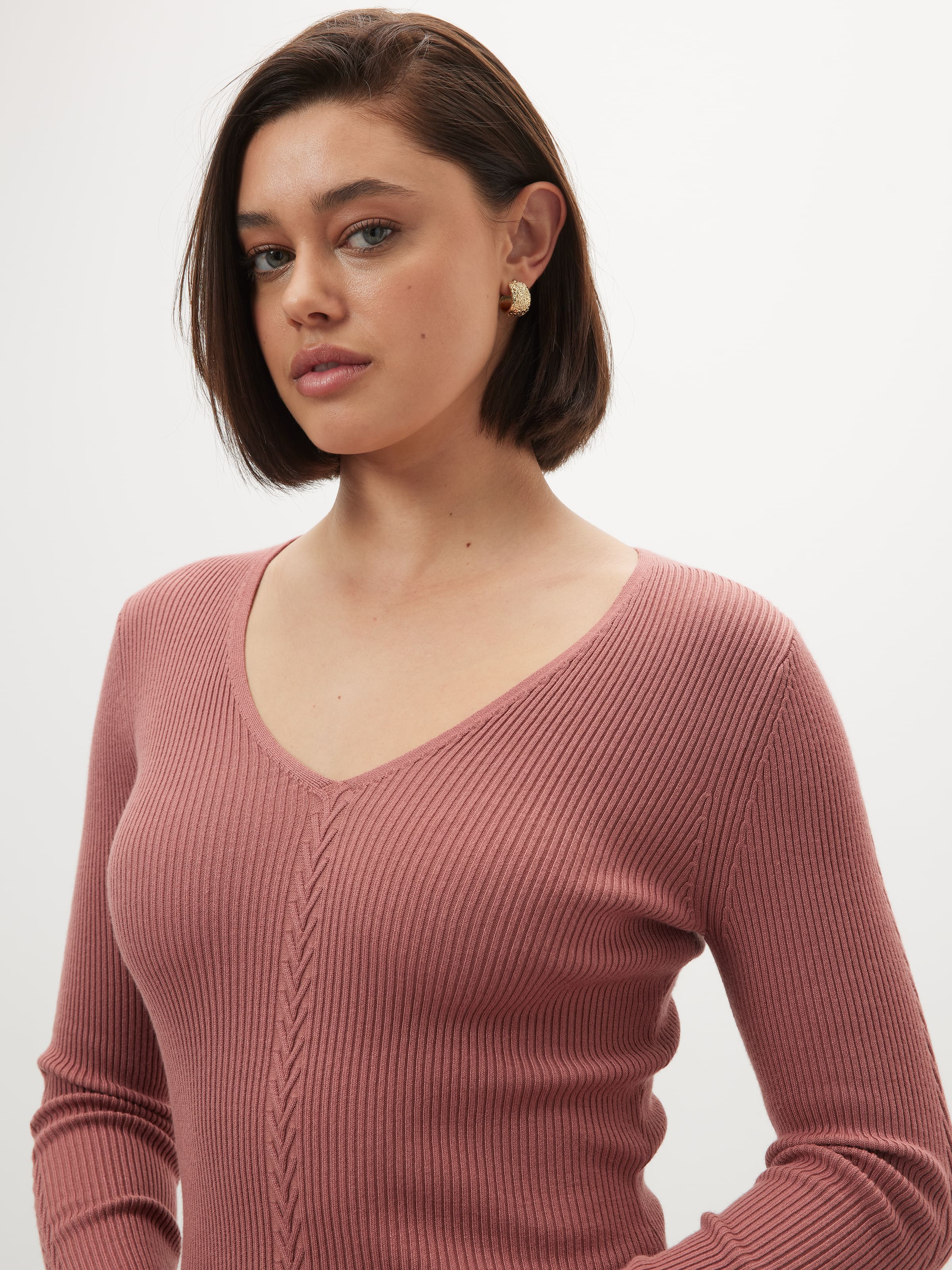 Jesse V-Neck Long Sleeve Knit