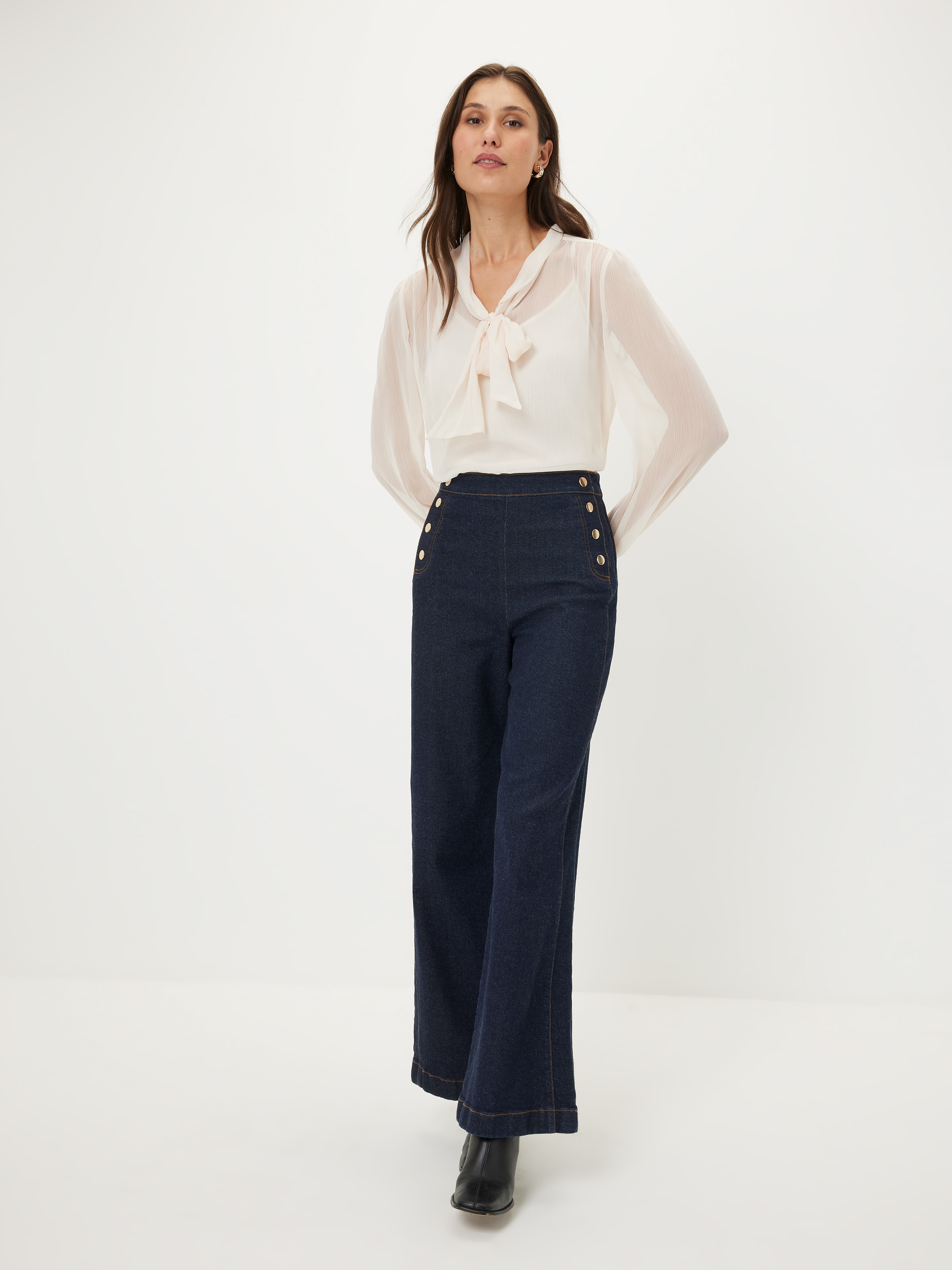 Jessica Tie Neck Blouse