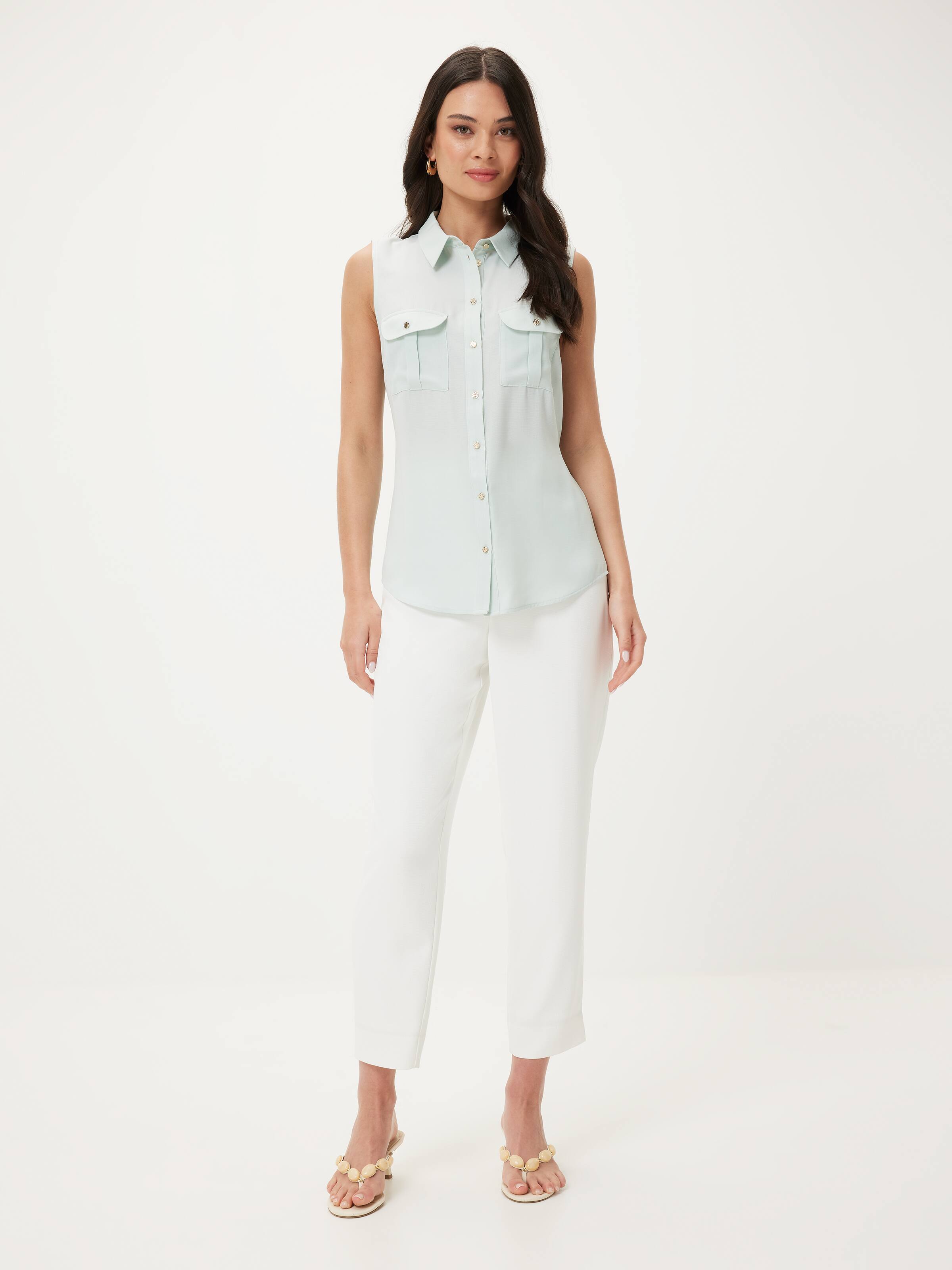 Jade Sleeveless Shirt