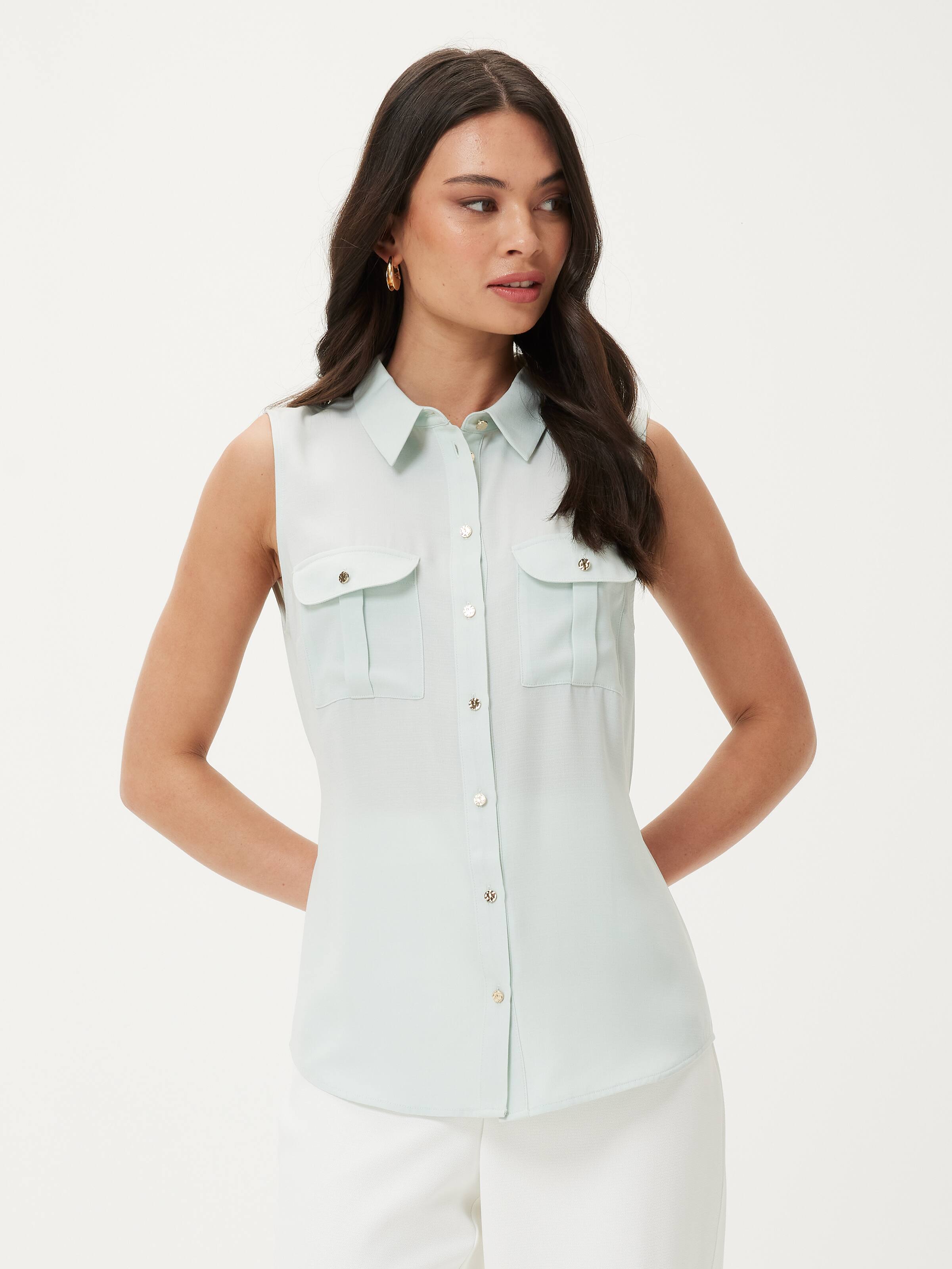 Jade Sleeveless Shirt