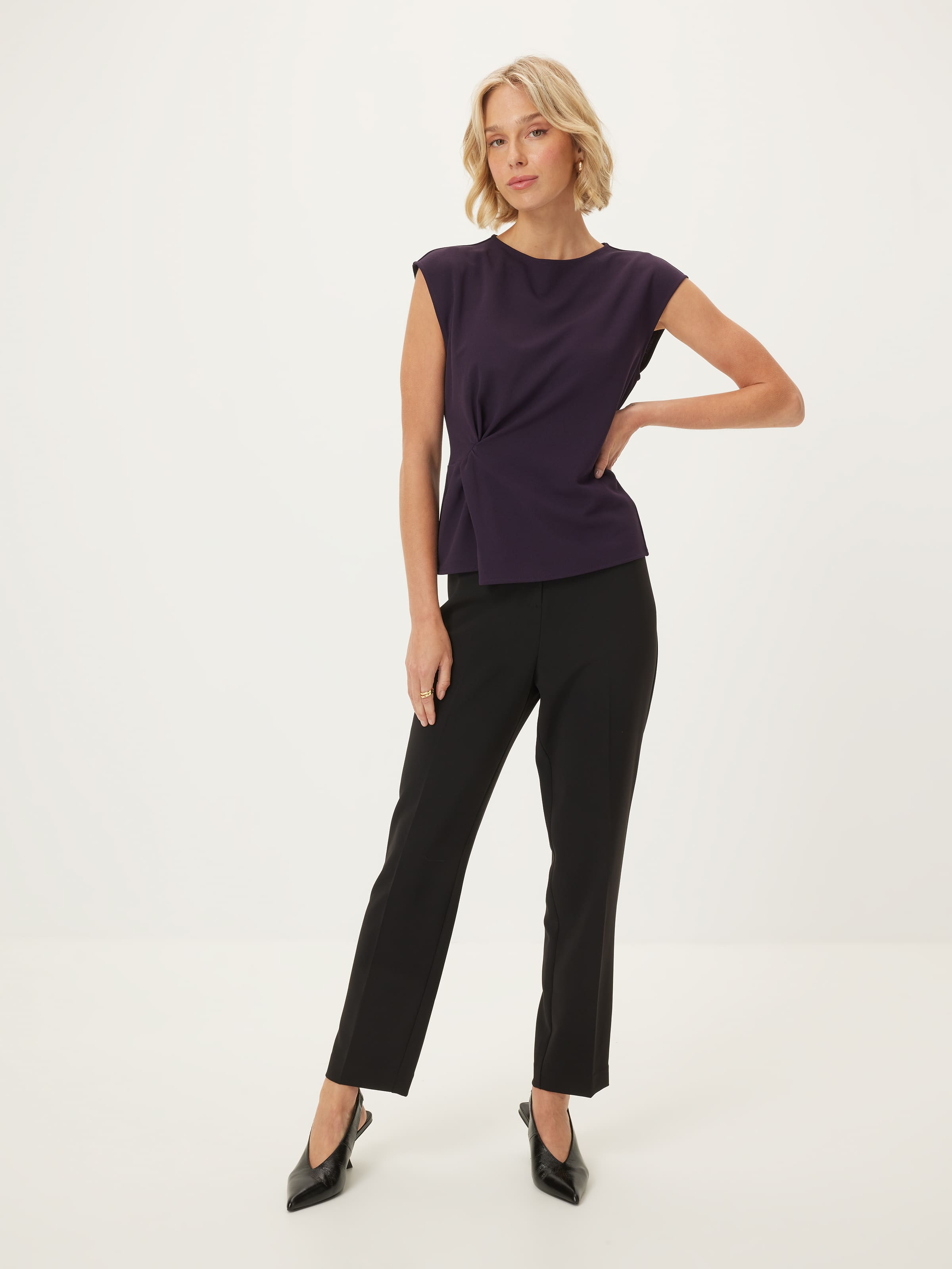Kendra Twist Front Top
