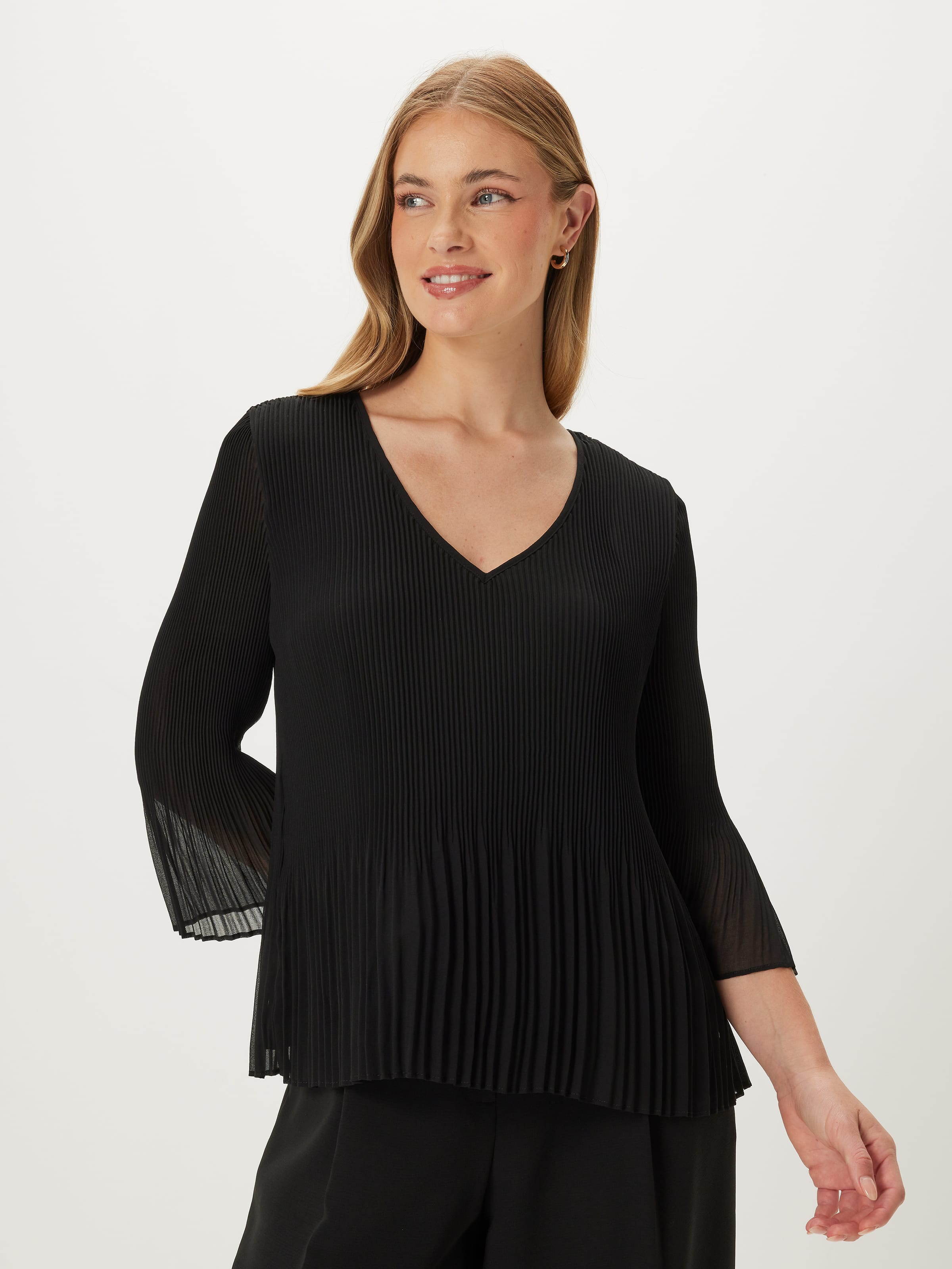 Mia Plisse V Neck Top