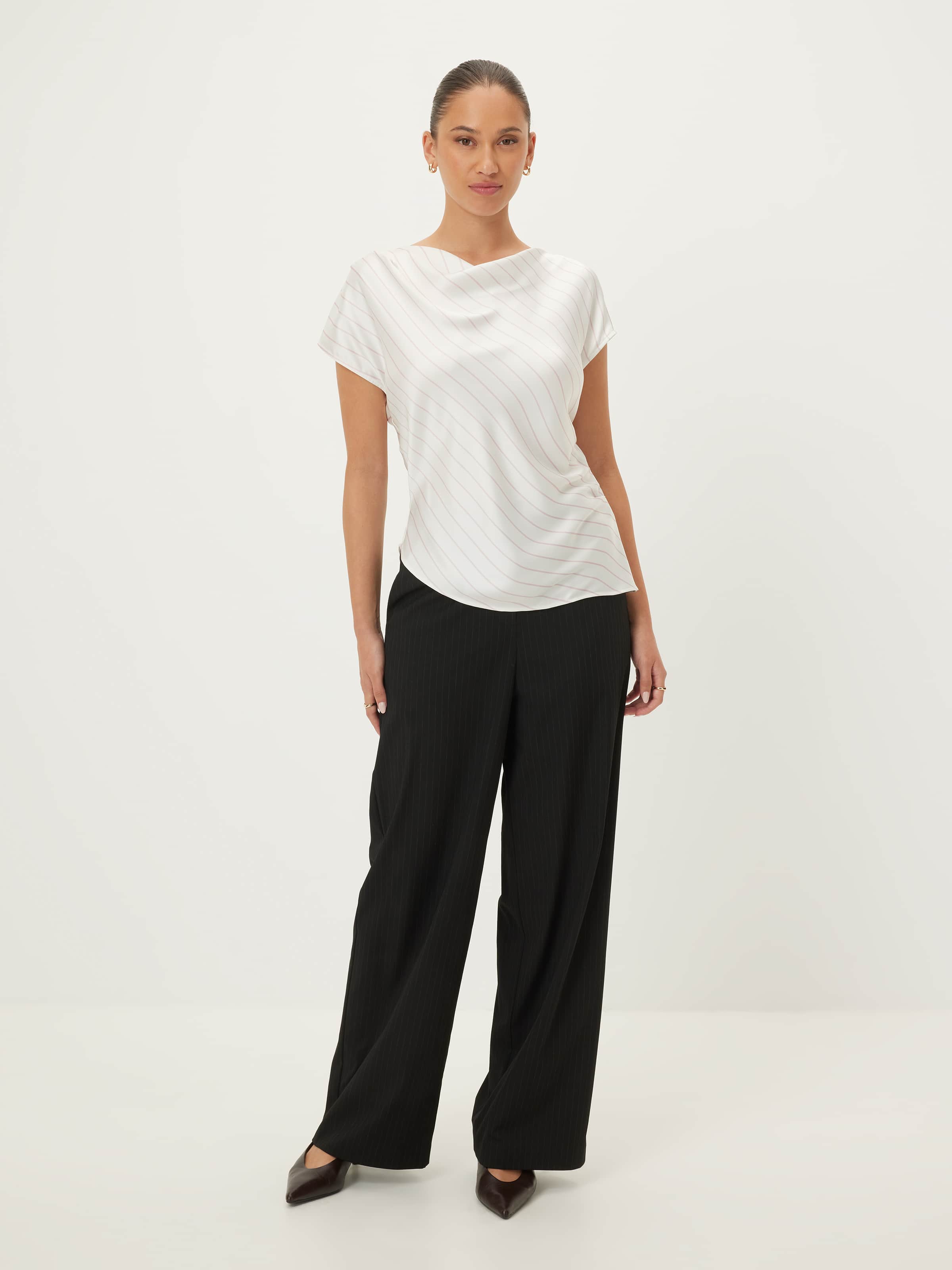 Scarlett Tipped Shoulder Top