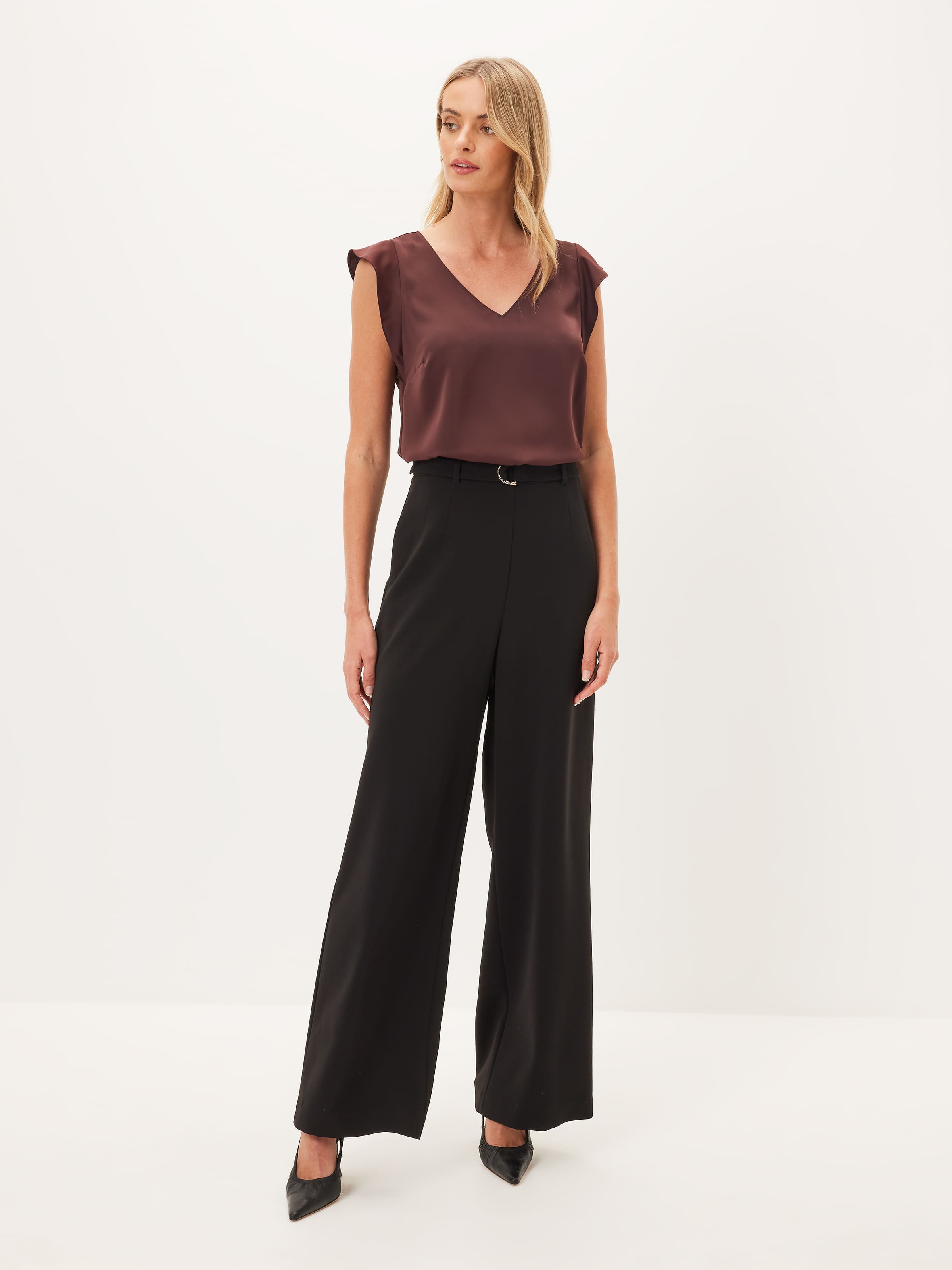 Carrie Core V-Neck Top