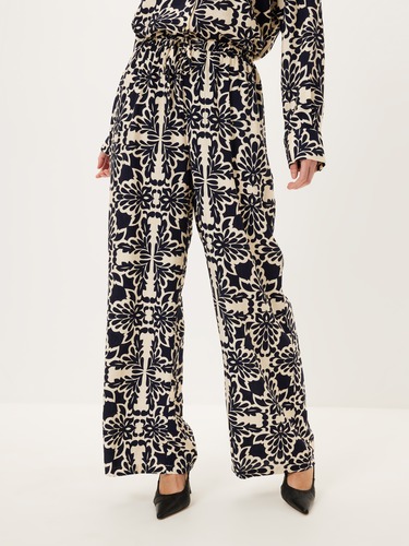 Tara Twill Printed Pant                                                                                                         
