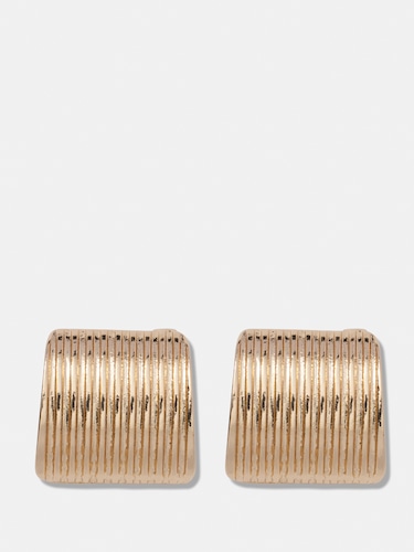 Verity Corrugated Studs                                                                                                         