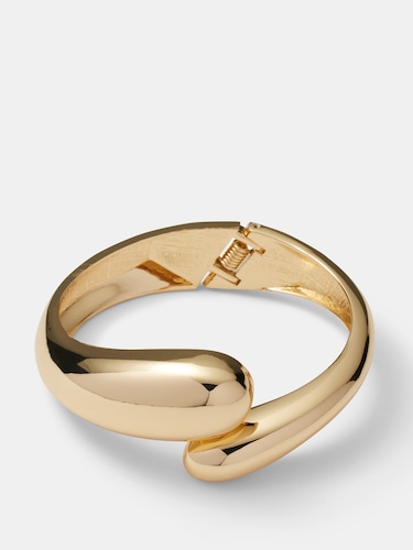 Cass Chunky Gold Cuff                                                                                                           