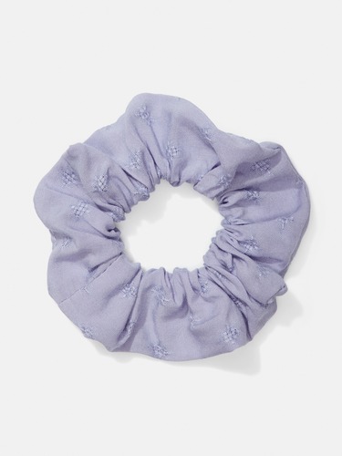Curve Geo Lightweight Scarf                                                                                                     