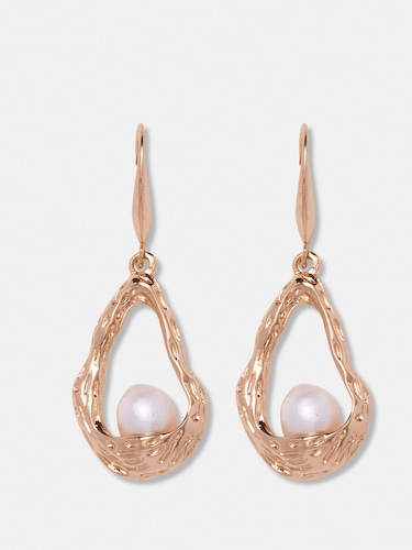 Bonnie Abstract Pearl Earrings                                                                                                  