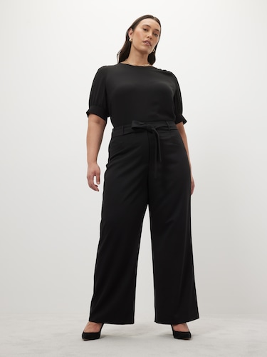 Curve Runway Palazzo Pant                                                                                                       