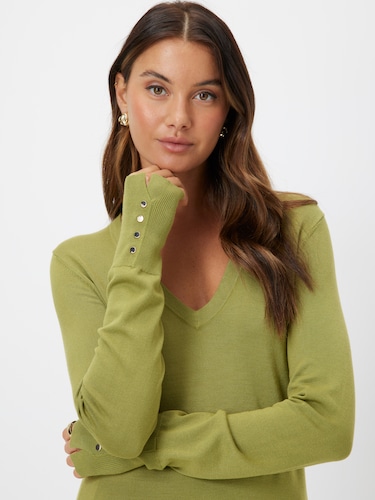 Madison V-Neck Knit                                                                                                             