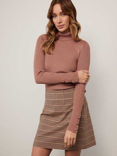 Mimi Ribbed Roll Neck                                                                                                           