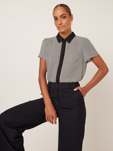 Kerri Contrast Shirt                                                                                                            