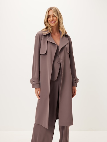 In Vogue Trench Coat                                                                                                            