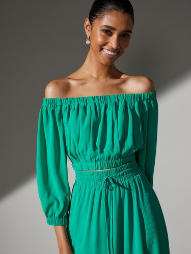 Off the best sale shoulder tops summer