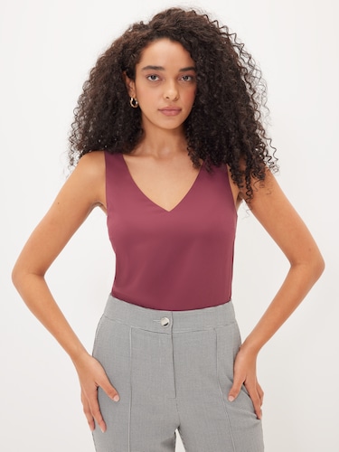 Laura V Neck Cami                                                                                                               