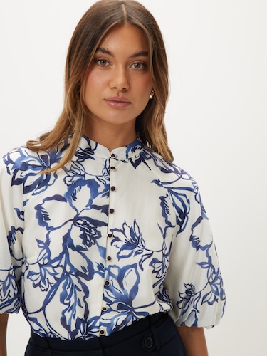 Lydia Blouse                                                                                                                    