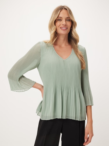 Mia Plisse V Neck Top                                                                                                           