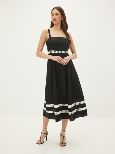 Bonnie Midi Dress                                                                                                               
