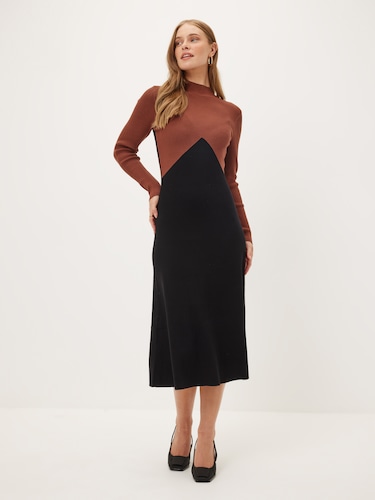 Yaz Colourblock Dress                                                                                                           